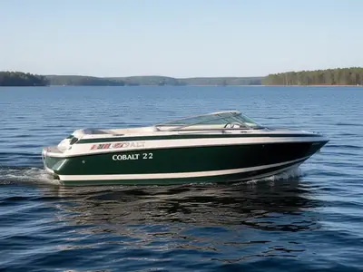 1995 Cobalt 252