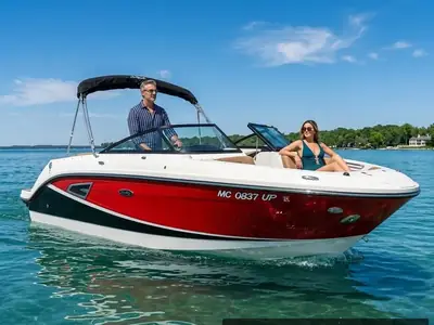 Sea Ray SLX 230