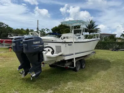 1993 Mako 261