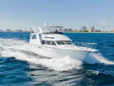 Hatteras 52 SPORT DECK