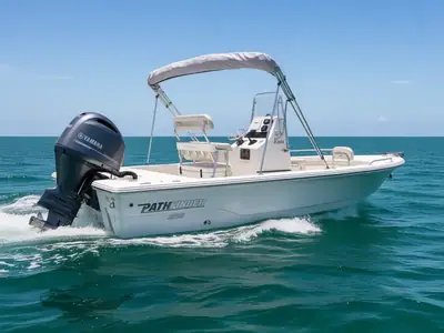 2019 Pathfinder 2200 TRS