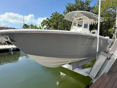 Cobia 280 Center Console