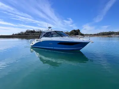 2026 Sea Ray Sundancer 320 Outboard
