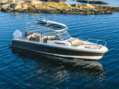 Nimbus Tender 9
