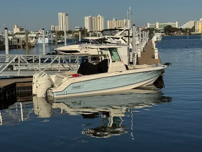 2023 Boston Whaler 250 Outrage