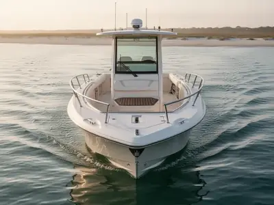 2015 Boston Whaler 320 Outrage