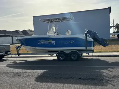 2017 Robalo R200