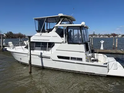 Carver 400 COCKPIT MOTOR YACHT