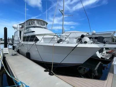 1995 Hatteras 52 MOTOR YACHT