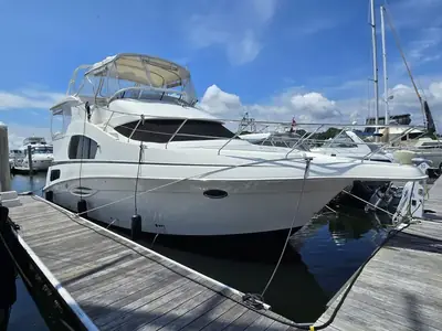 2003 Silverton Motor Yacht
