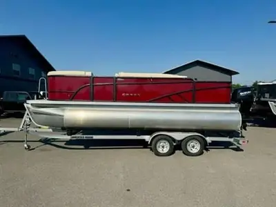 Crest Pontroons Classic Fish 200 SF