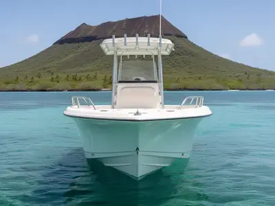 Key West 2220 CENTER CONSOLE