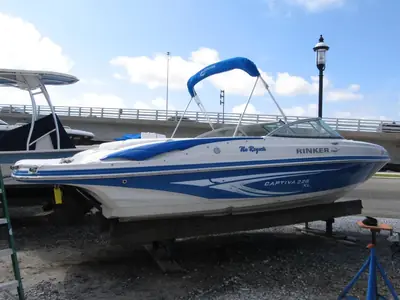 Rinker 226 CAPTIVA