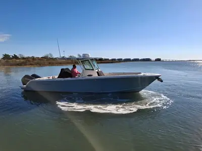 2022 Sailfish 272 CC