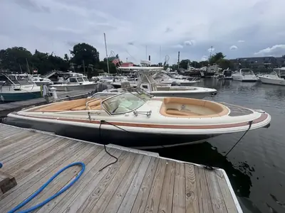 2011 Chris-Craft Launch 28