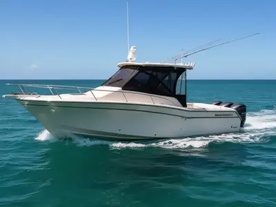 2019 Grady-White Express 330