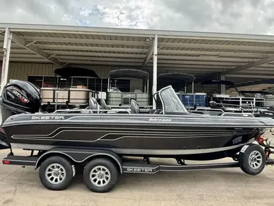 Skeeter Products SOLERA 205