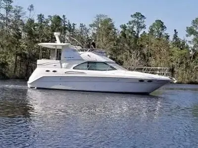 Sea Ray Aft Cabin 370