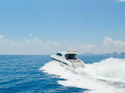 2001 Mangusta 72