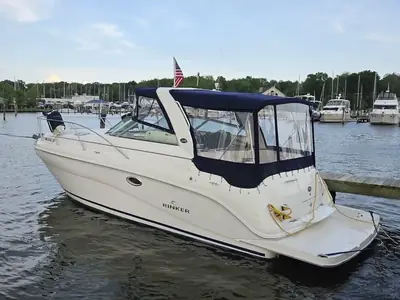 Rinker 320 Express Cruiser