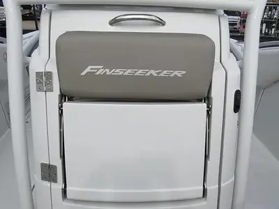 Crownline 230 FINSEEKER