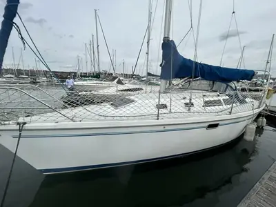 1995 Catalina 320