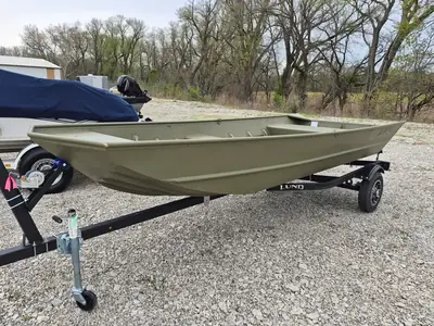 Lund 1648 Jon Boat