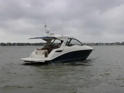 2018 Sea Ray 350 Sundancer