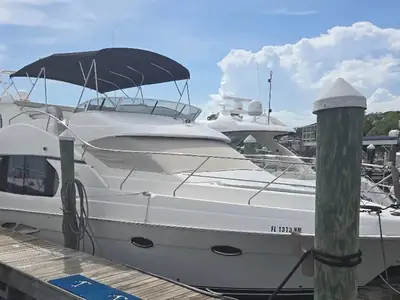 Silverton Motor Yacht