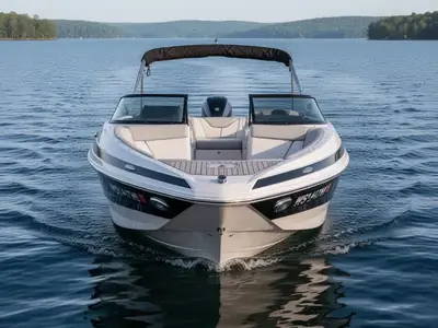 2021 Crownline E205 XS