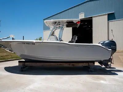 2021 Key West 244 CENTER CONSOLE