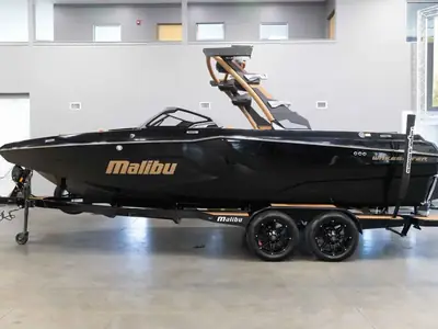 2026 Malibu 23 MXZ