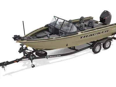 Tracker Targa V-19 Combo