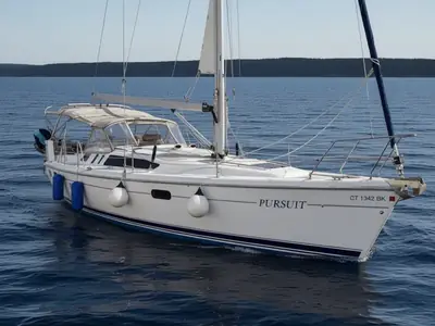 2001 Hunter 380