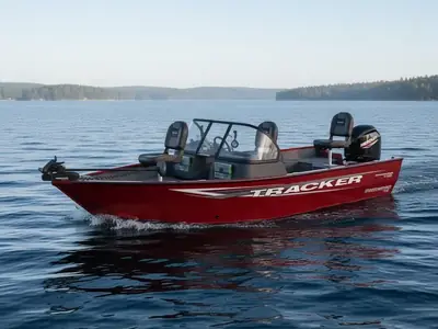 2025 Tracker PRO GUIDE V-16 WT