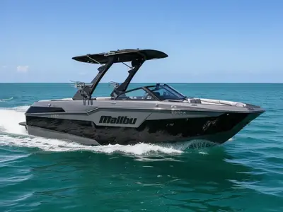 2022 Malibu M220