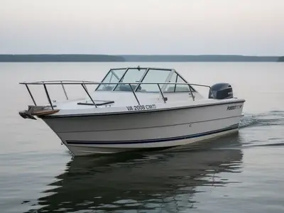 Pursuit 2000 PURSUIT CUDDY CABIN