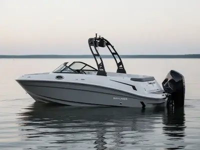 2026 Bayliner VR6
