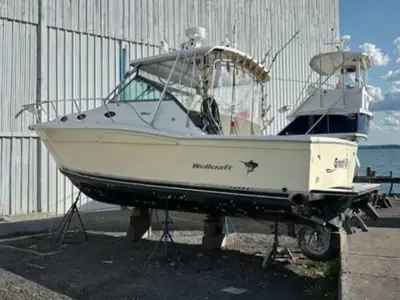 2003 Wellcraft 330 Coastal