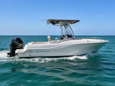 2023 Crownline 220 FINSEEKER