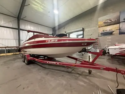 Glastron GX 235