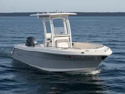 2022 Robalo R222 Explorer