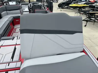 2023 Supra SE 550