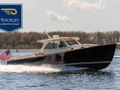 2014 hinckley Talaria 34