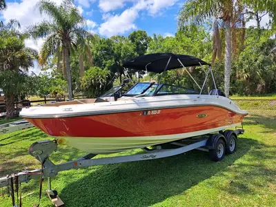 2019 Sea Ray SPX 230 Outboard