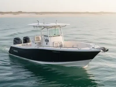 2018 Mako 284 Center Console