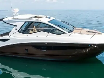 2017 Sea Ray 350 Sundancer Coupe