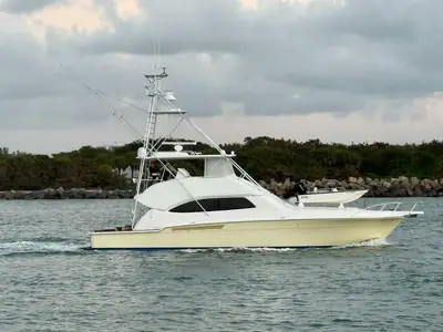 Bertram 570 CONVERTIBLE