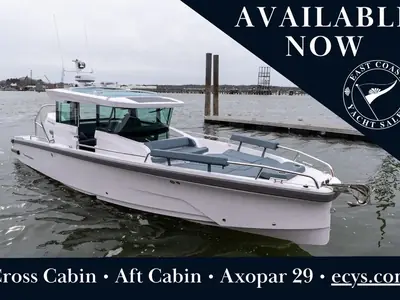 2026 Axopar 29 XC Cross Cabin