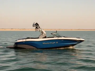 2019 MasterCraft XT22